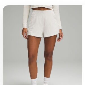lululemon athletica High-Waist Ribbed Shorts - White